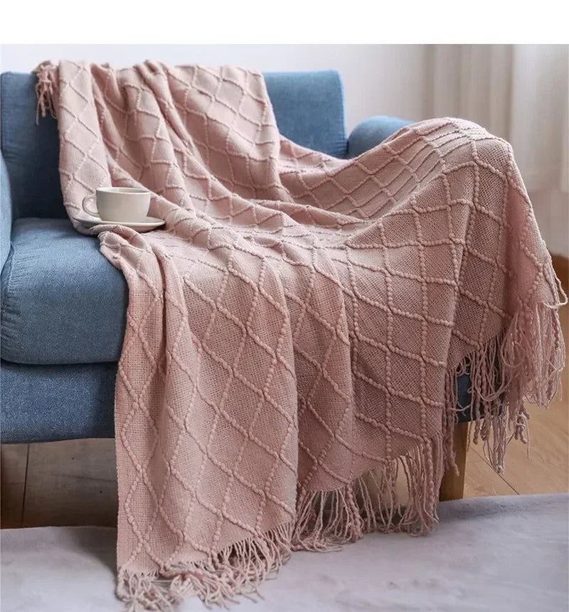 Nordic Knitted Throw Blanket - Soft Shawl for Sofa & Bed