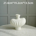 Retro Sculptural Vase - Creative Desktop Ornament for Living Room & Flower Arrangement