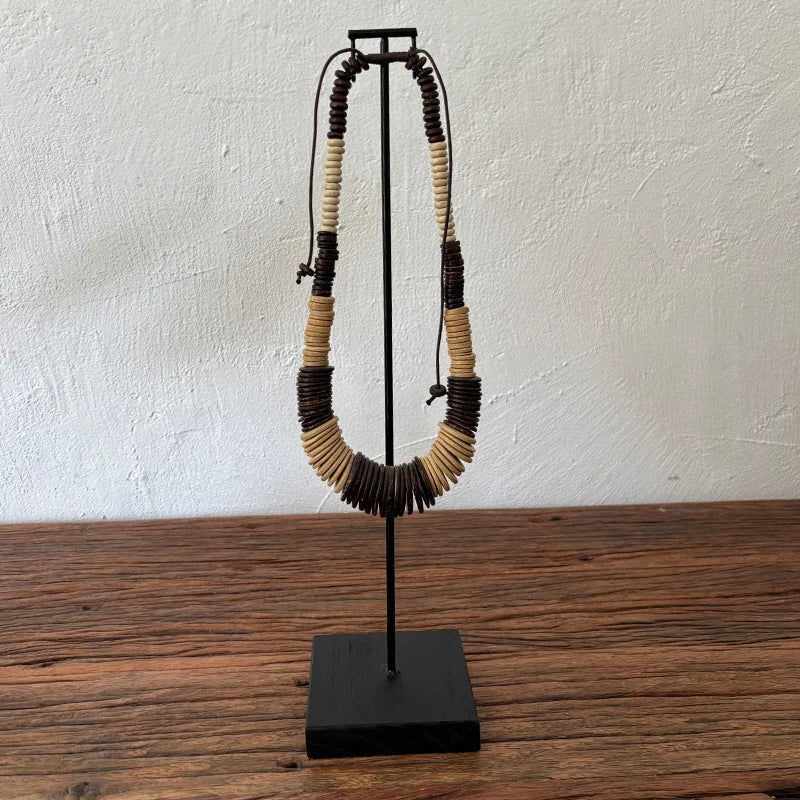 Natural Seashell Décor - Handcrafted Coastal Display for Entryway & Living Room