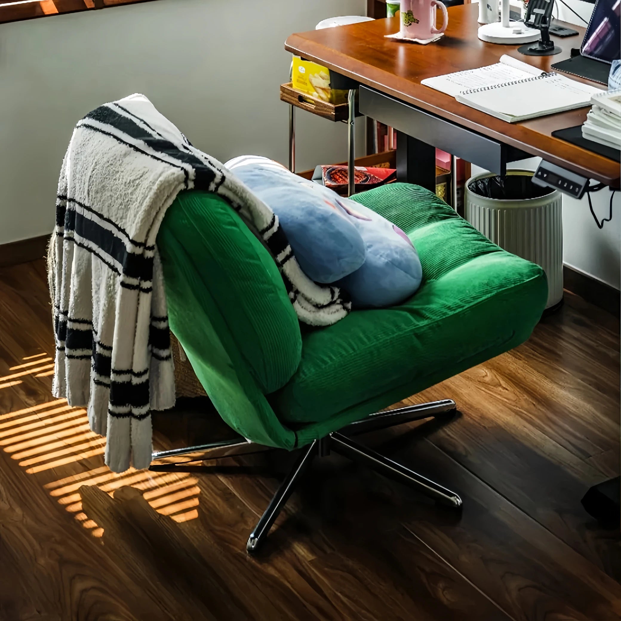 Velvet Rotatable Accent Chair - Modern Lounge Seating for Living Room & Balcony