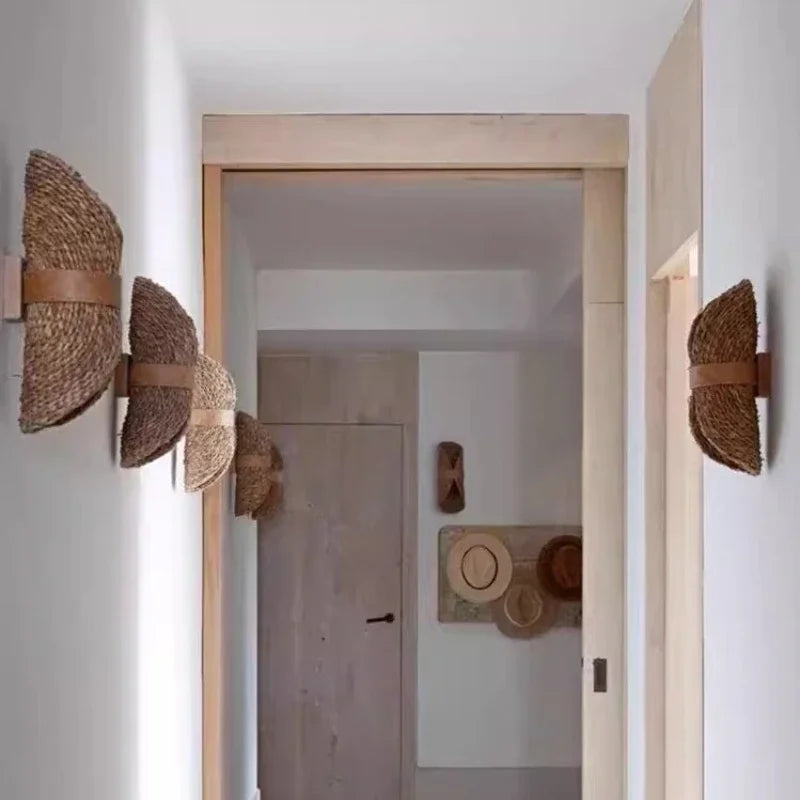 Vintage Rattan Wall Lamp - Woven Wall Sconce for Living Room & Bedroom