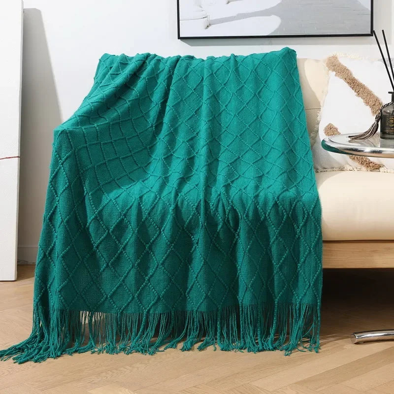 Nordic Knitted Throw Blanket - Soft Shawl for Sofa & Bed