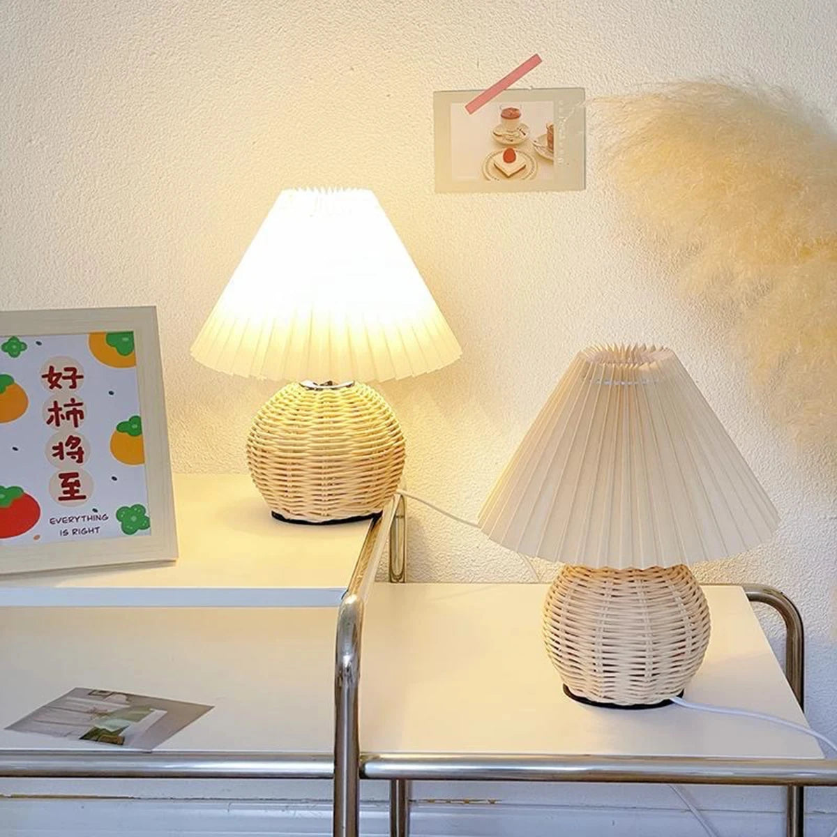 LED Pleated Lampshade - Retro Rattan Bedside Desk Lamp